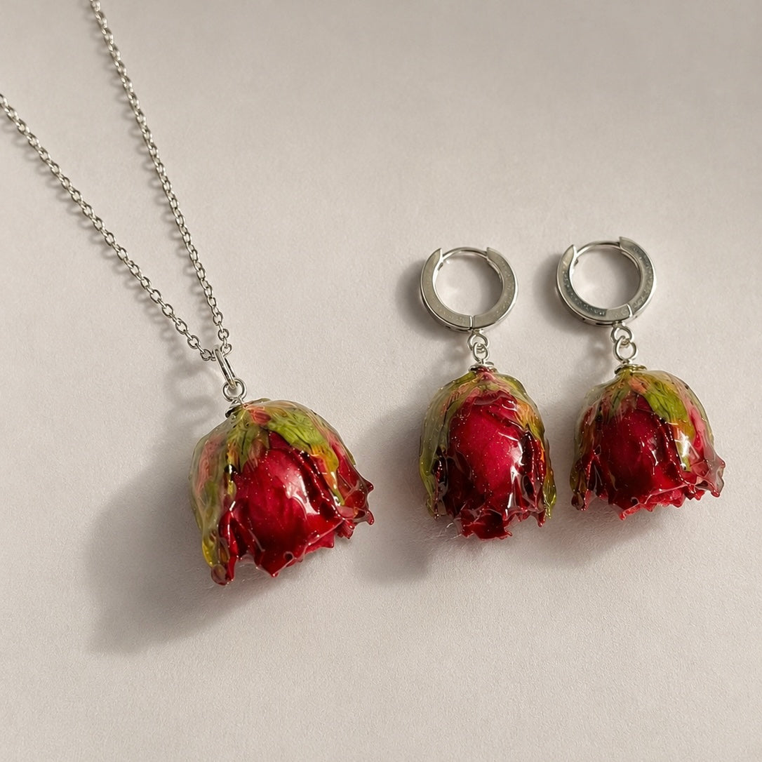 Set collana e orecchini bocciolo di rosa