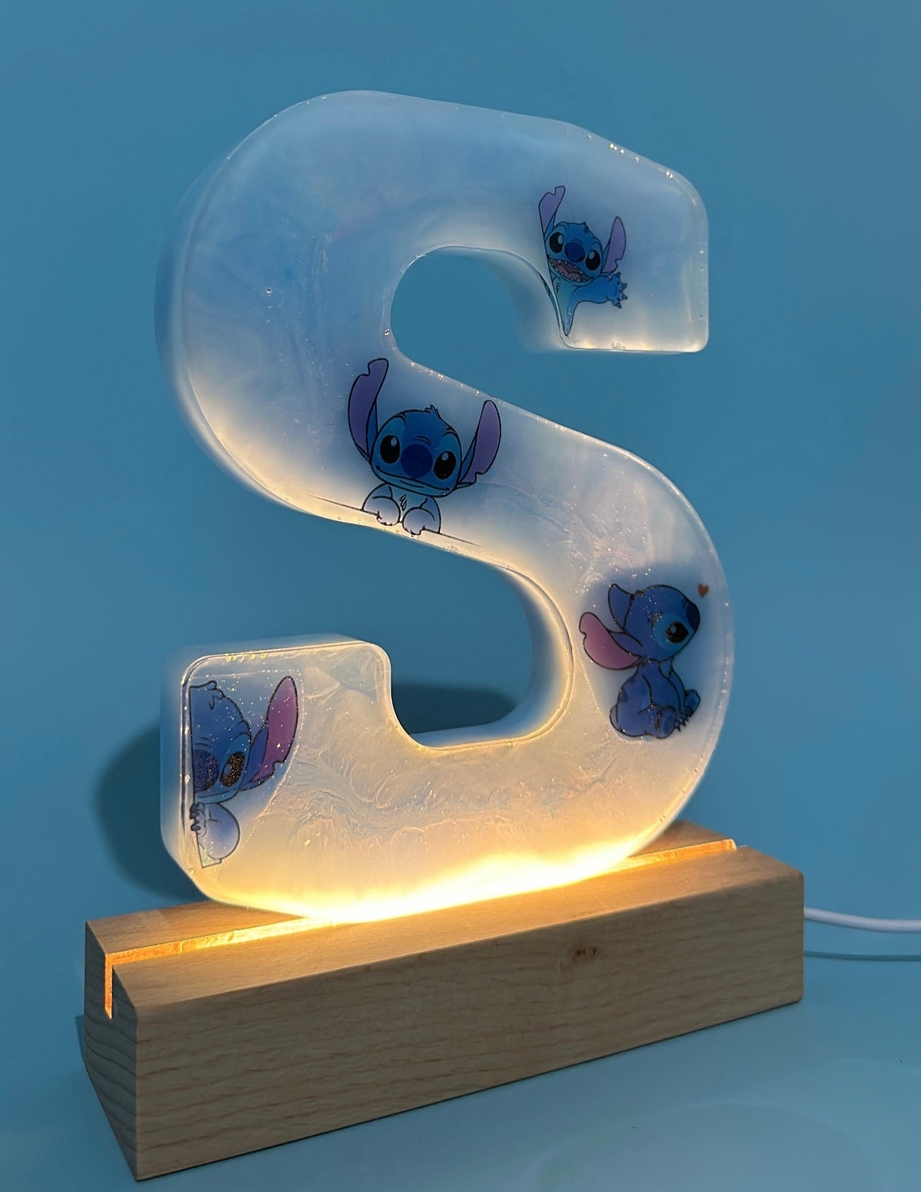 Lettera con base LED