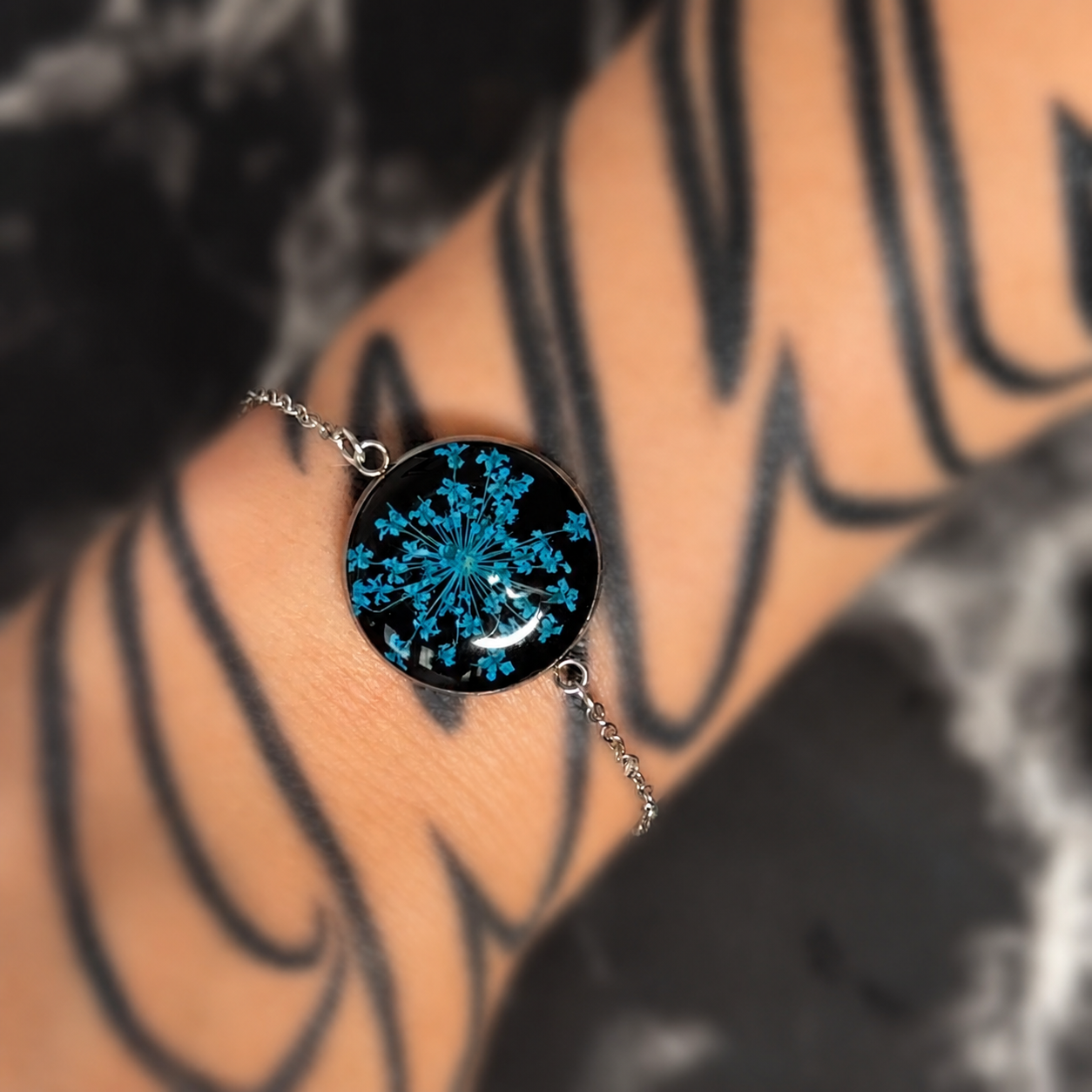 Bracciale con fiori secchi personalizzato